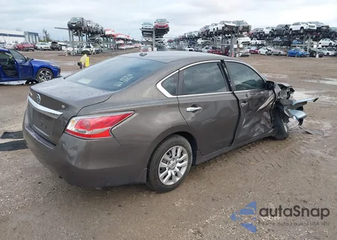 2015 Nissan Altima 2.5 S из США, поврежденный, VIN 1N4AL3AP1FC285703